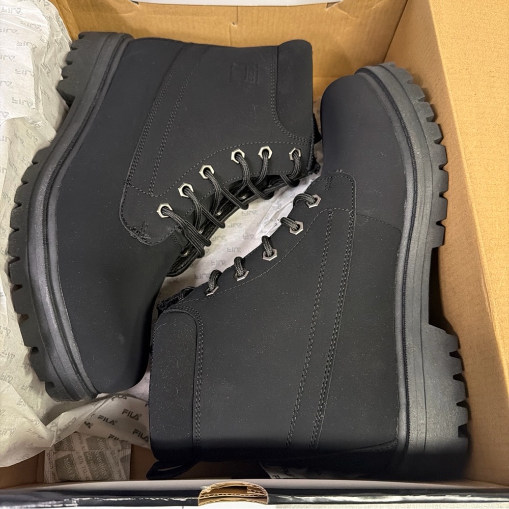 Men's Fila Edgewater 12 Black Hiking Boots size 9.5